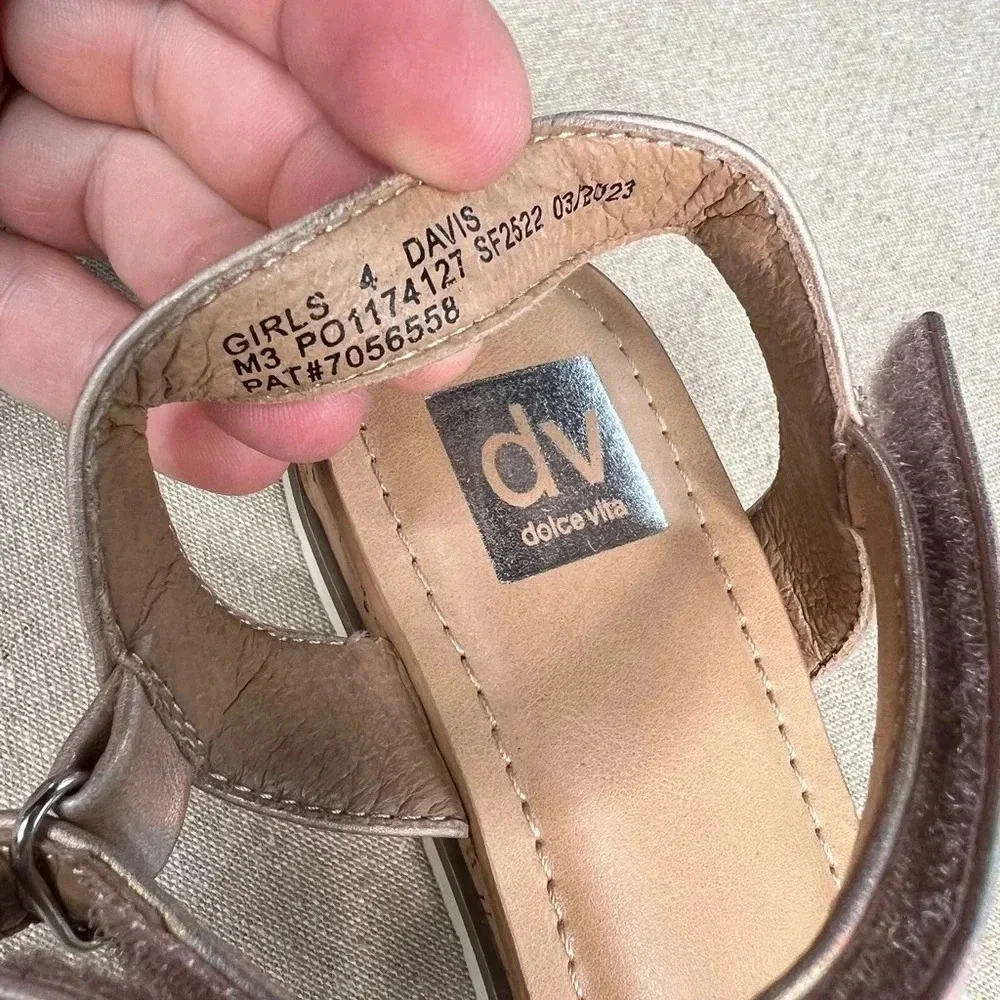 DV by Dolce Vita Girls Davis Woven Sandals Beige Size 4 Casual Strap
